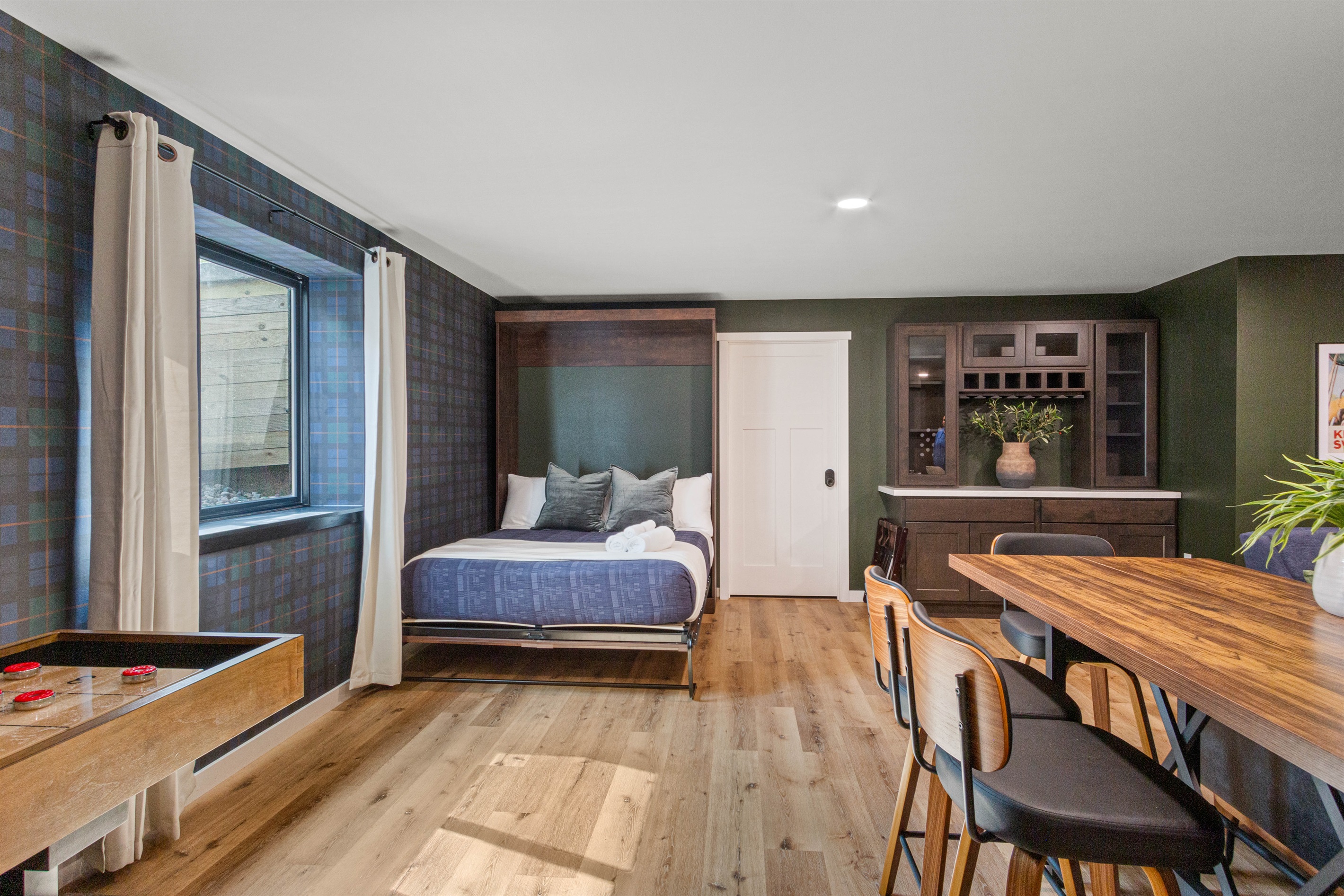 Queen size Murphy bed