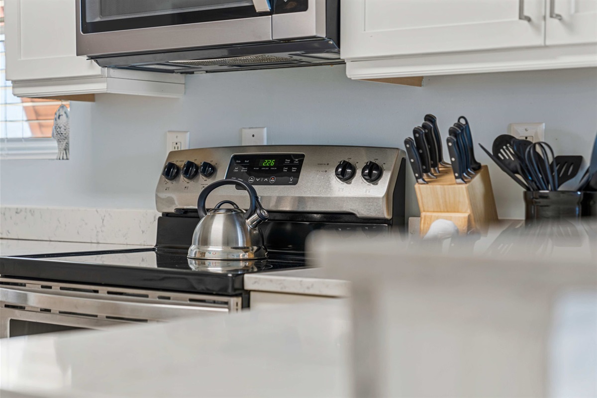 Kitchen | Sea Gull | 201 Oceanview | 1116 Ocean Blvd, Isle of Palms, SC | IOP Escapes