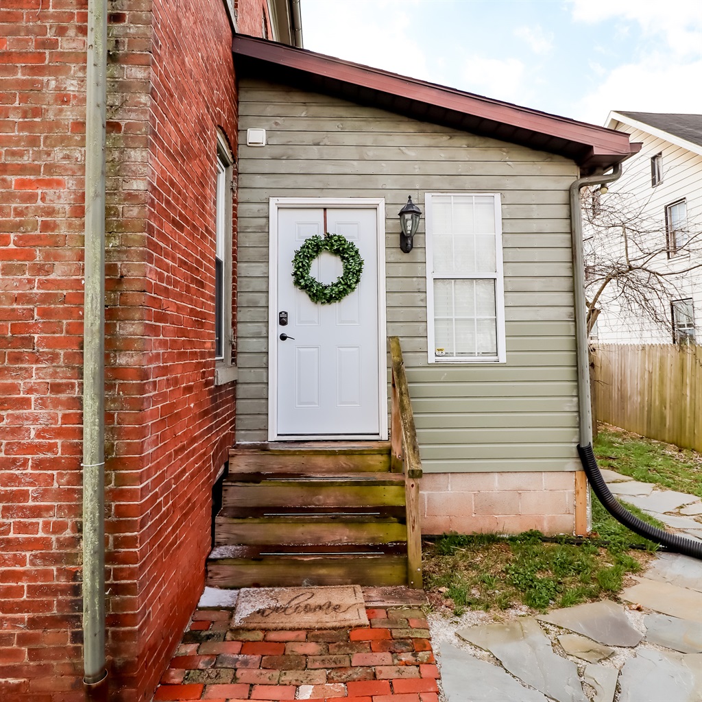 Rear Entrance with Keyless Lock