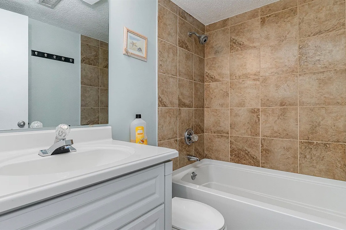 Main Bath with tub/shower combo