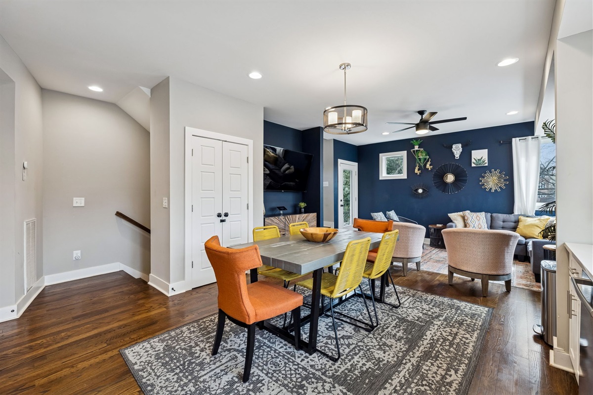 - Kick back in this bold, artful lounge with cozy textures & eye catching decor - Sunlight pours through wraparound windows, filling the space with warmth - Perfect for game nights, lazy mornings, or vibing with your favorite playlist