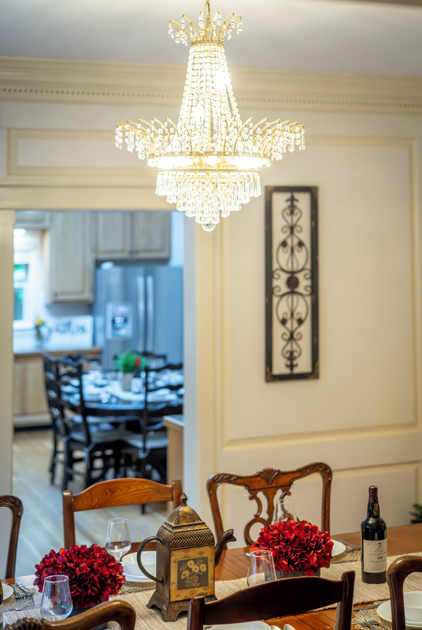 Formal dining room (next to kitchen), with room for 8
