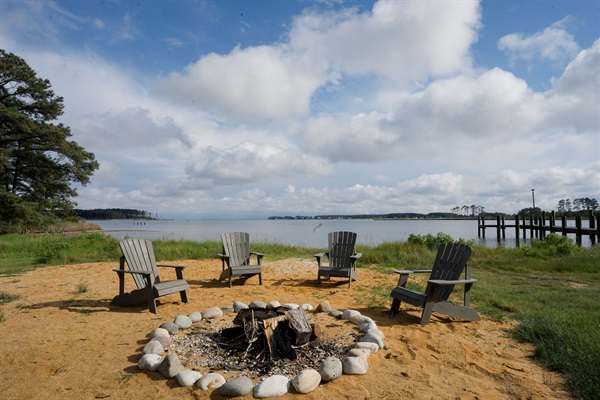 Firepit at the water