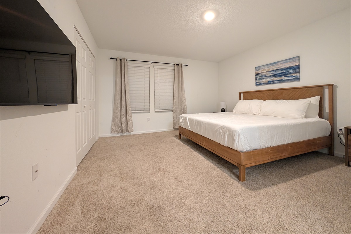 Master bedroom with memory foam mattress