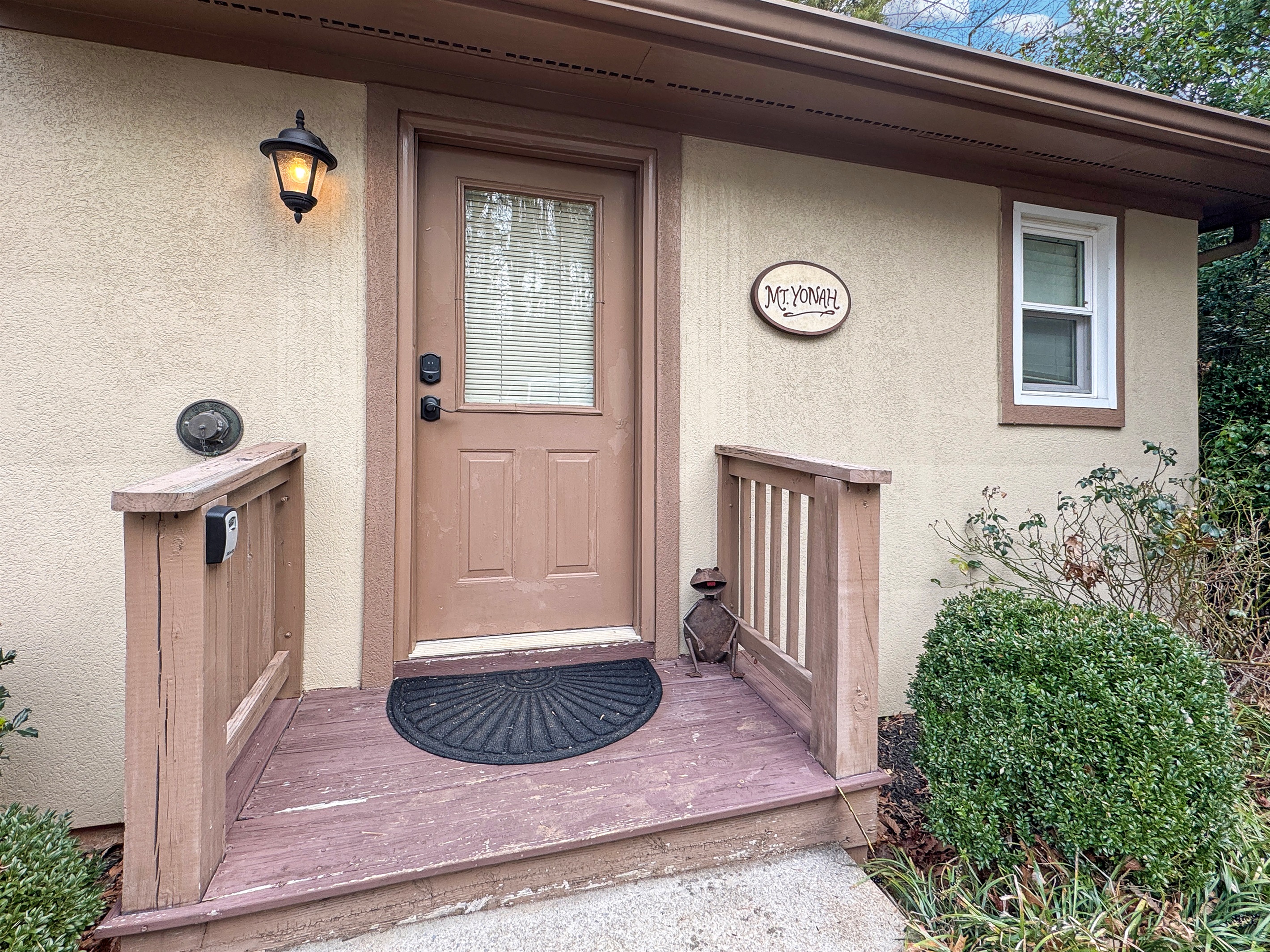 Arrive, drop your bags, and feel at home—your private entrance makes coming and going easy.