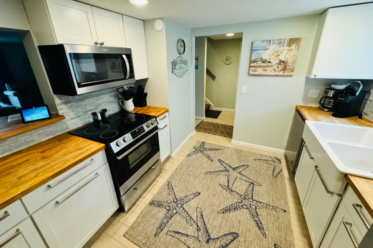 Fully equipped kitchen