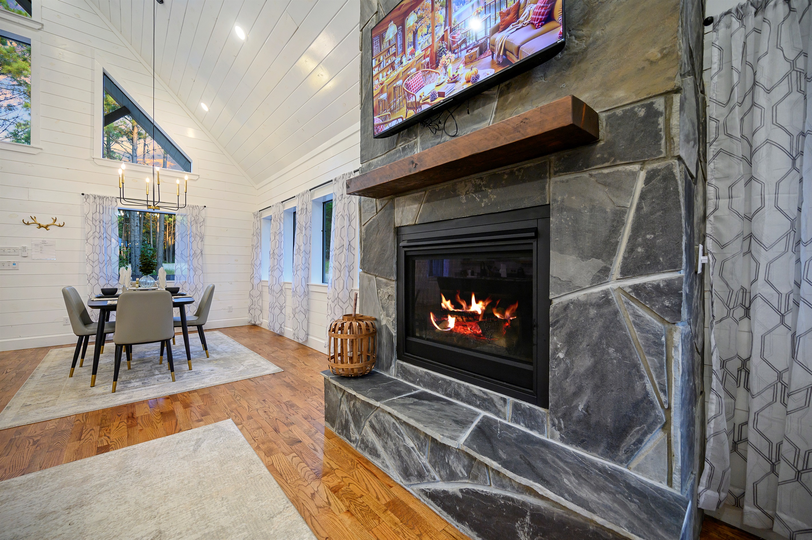 Welcome to your chill zone—cozy couches, a fireplace that’s always on point, and views that make you want to stay forever. Whether you’re binging shows or sipping your favorite beverage, your space is all about good vibes and total relaxation.