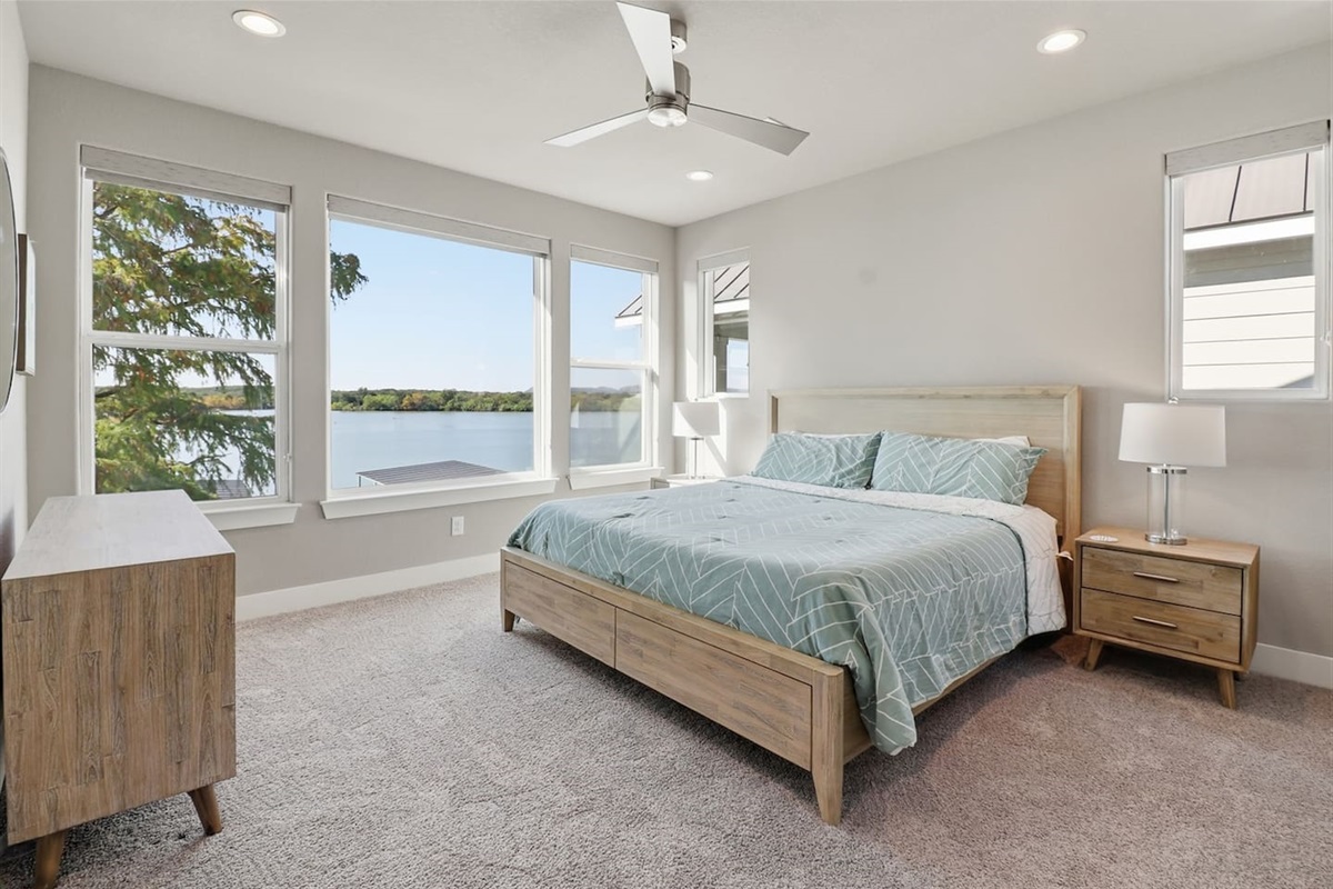 Bedroom 4 King Bed (upper level)