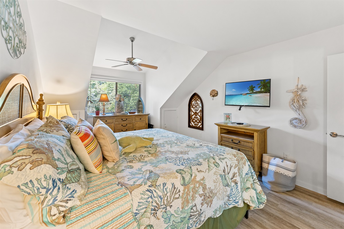 Main Bedroom with King bed and beautiful ensuite