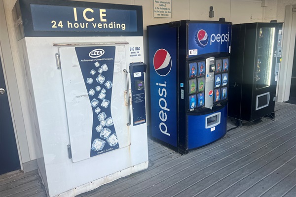 Ice & Vending Machines on Ground Floor of Building #2