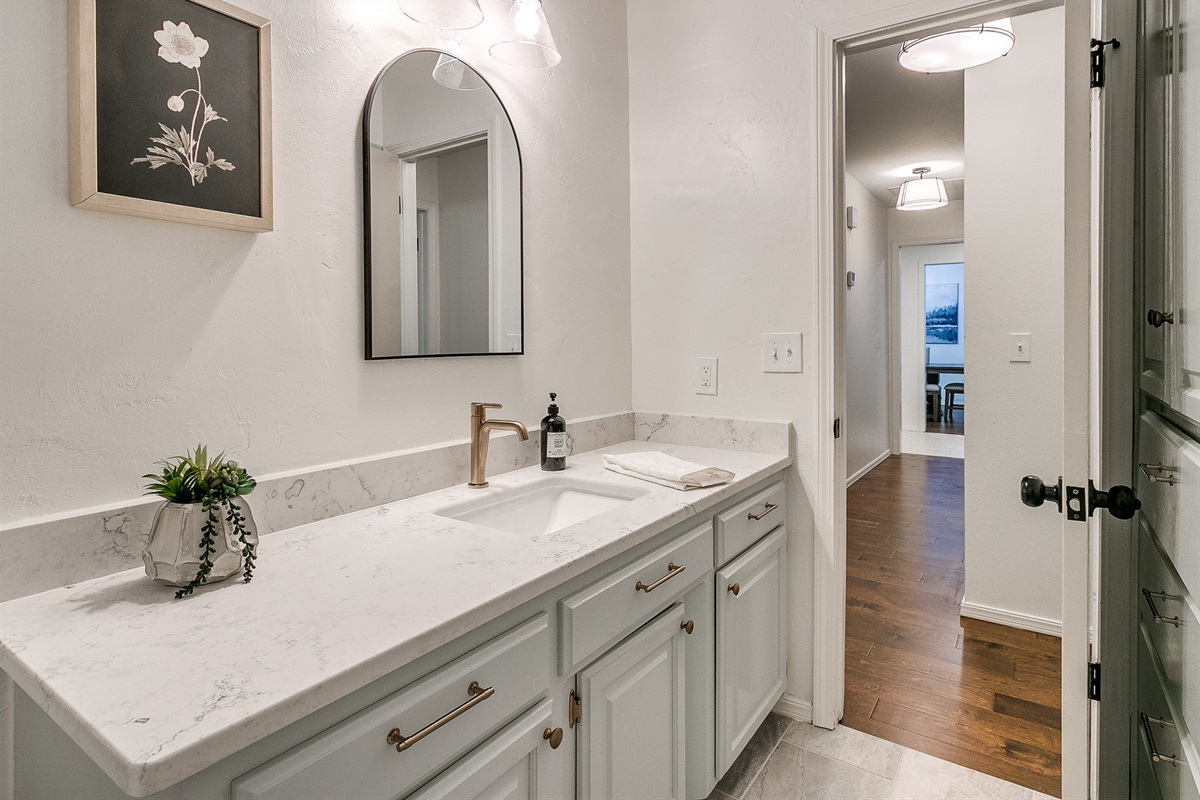 Guest Bathroom