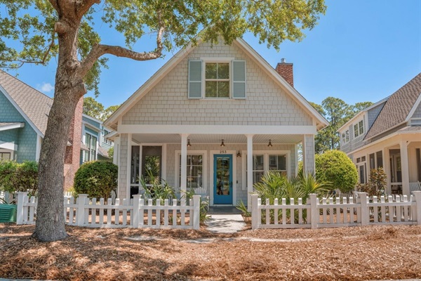 253 Salt Box Lane