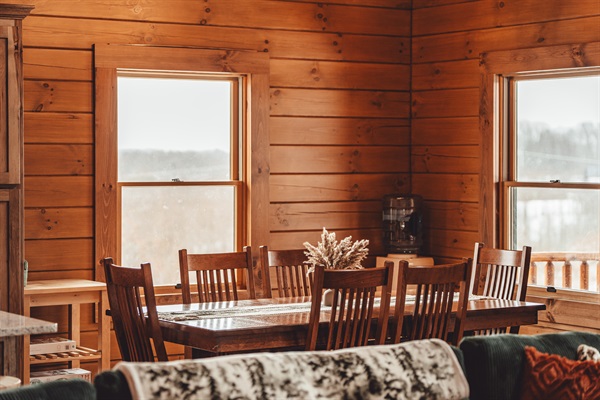 Gorgeous Views from Anywhere around the Dining Table