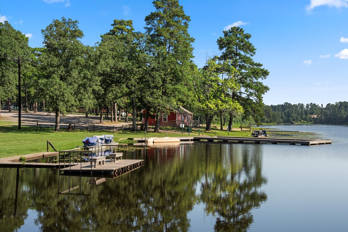 A peaceful spot to cast a line and reel in dinner! This scenic dock offers a relaxing place to fish while enjoying the serene lake views and natural surroundings.