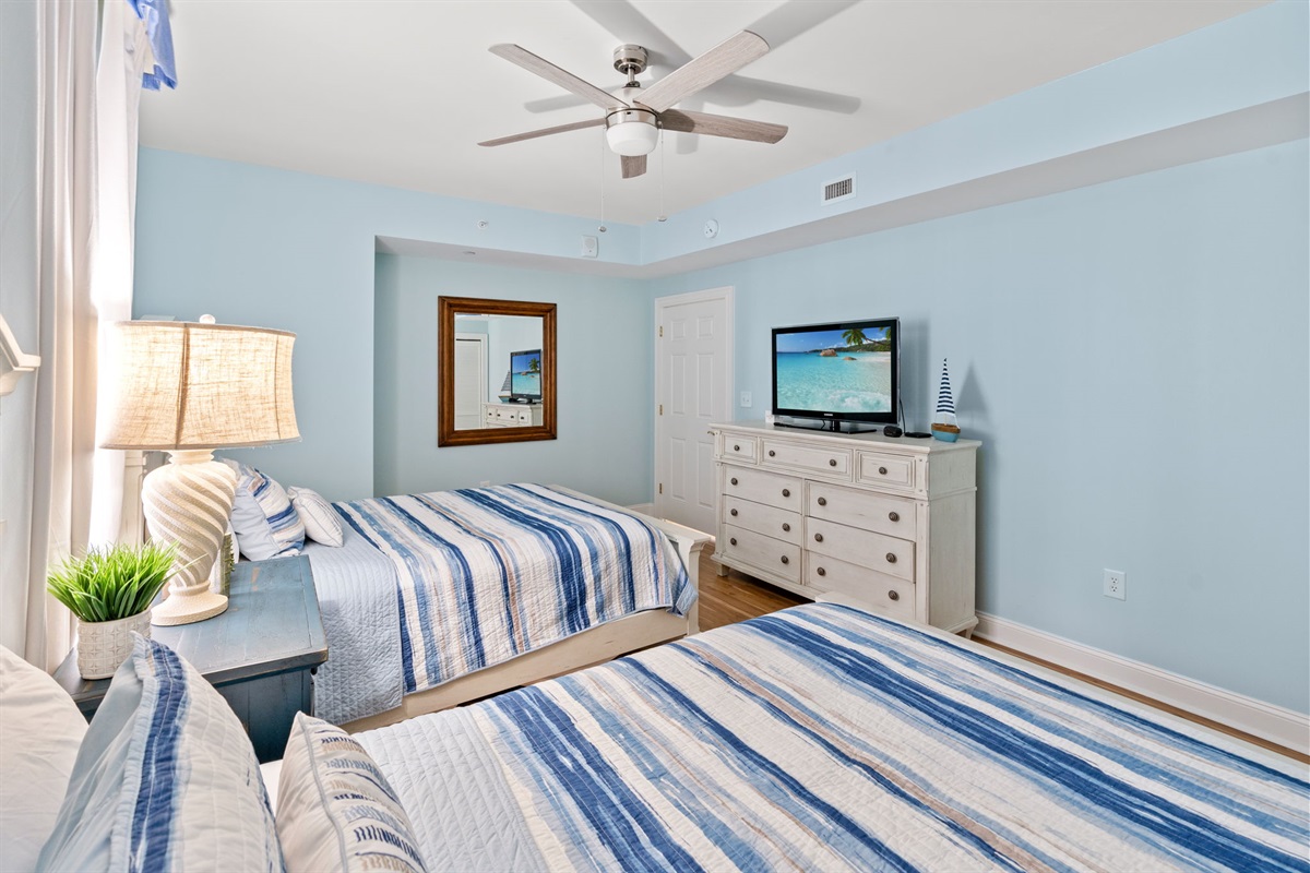 2nd Bedroom With Queen Beds