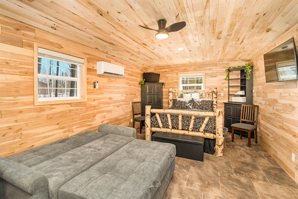 Ridge Cabin - Sofa Bed in sleeping position