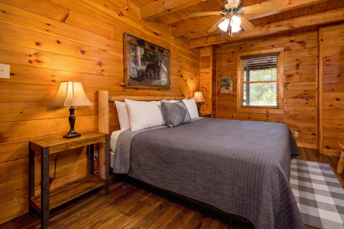 Main level King Suite w/ ensuite full bathroom