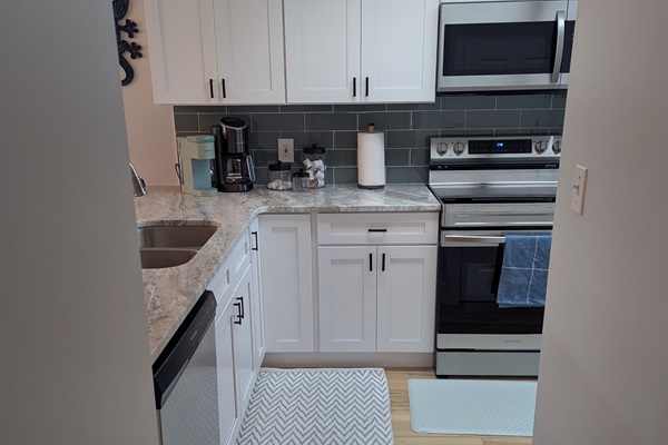 Fully Stocked and Updated Kitchen