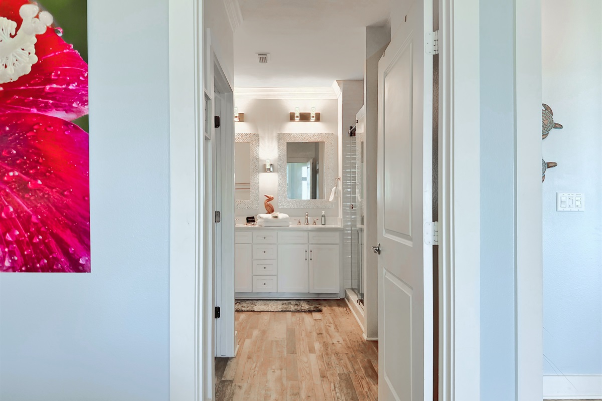 There's a full en-suite bathroom with extra storage space.