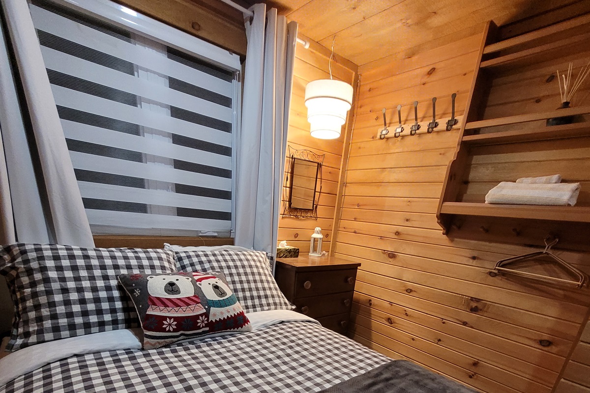 Main floor bedroom with Seasonal touches