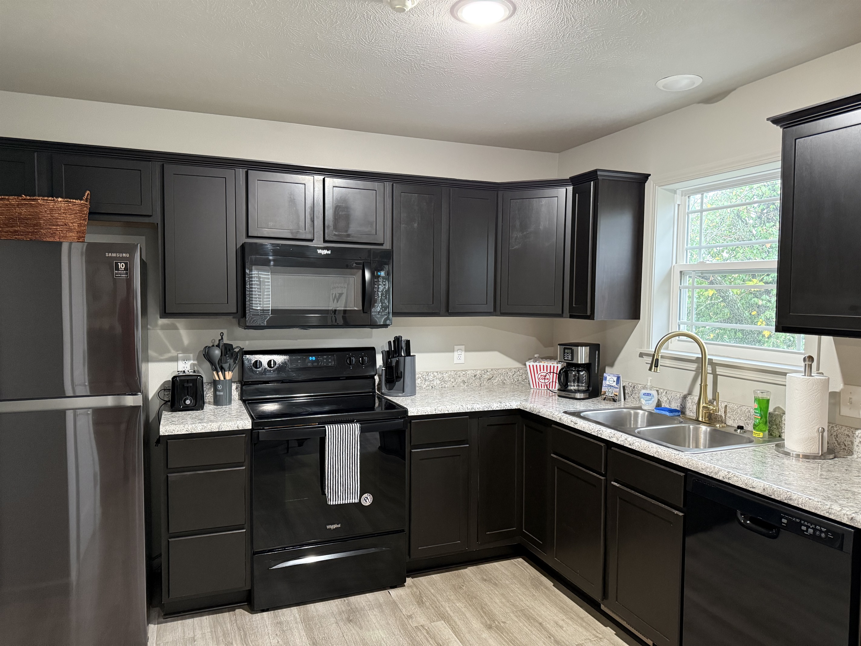 Full kitchen with space to move about