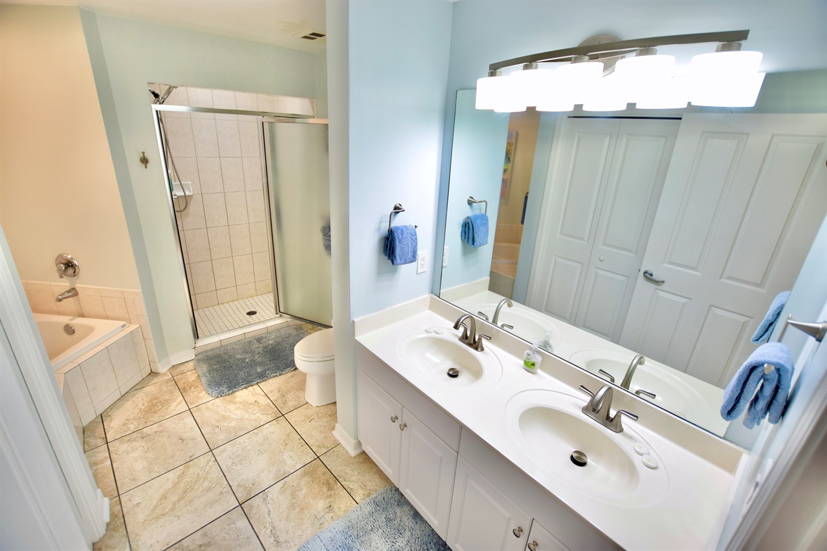 Destin West Gulfside #214: Primary Bathroom