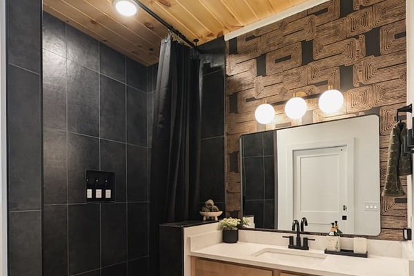 Main Level Walk-In Shower