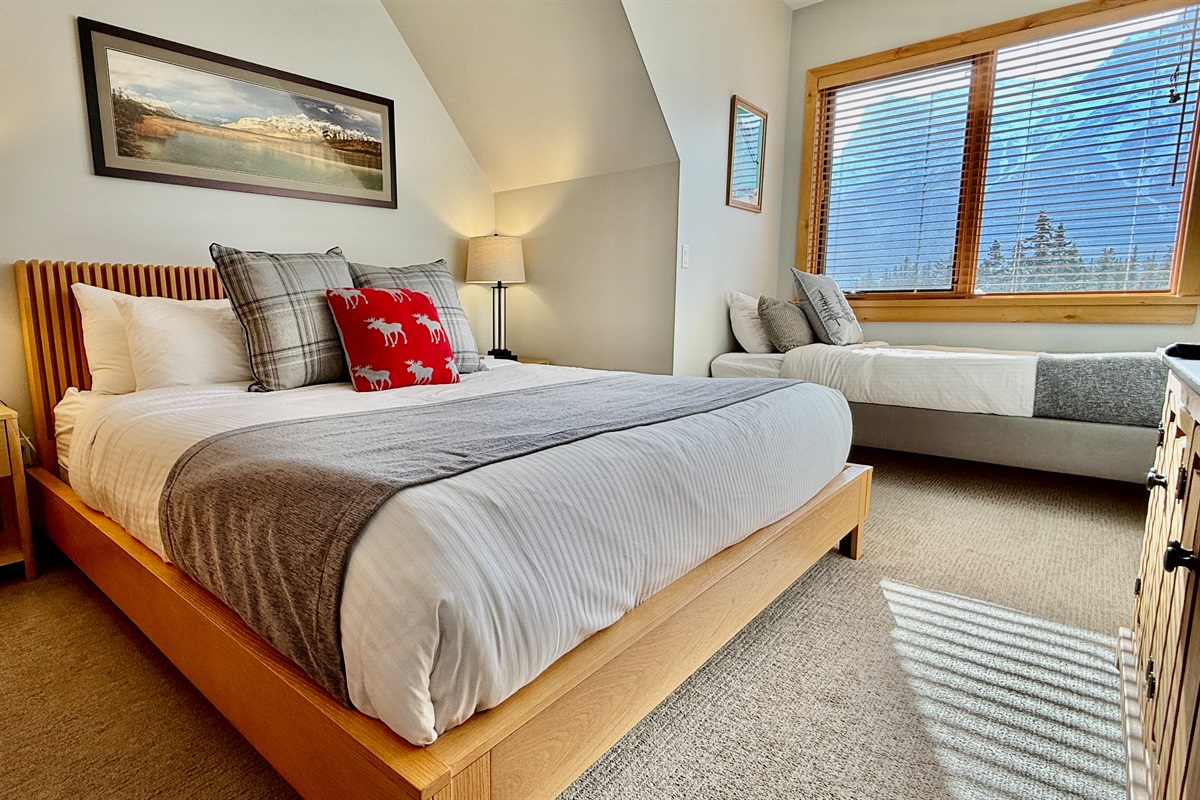 Master Bedroom with south facing mountain views!