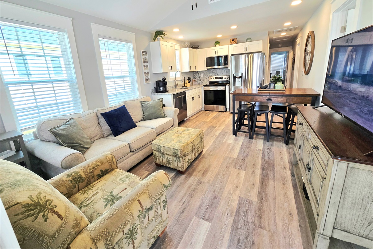 Living Rm/Kitchen
