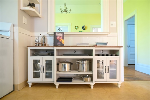 There is a nice selection of cookbooks. And everything you need, you whip up a tasty meal. There are a wide variety of pots, pans, bowls, cooking sheets, muffin tins, and everything else you might need. 