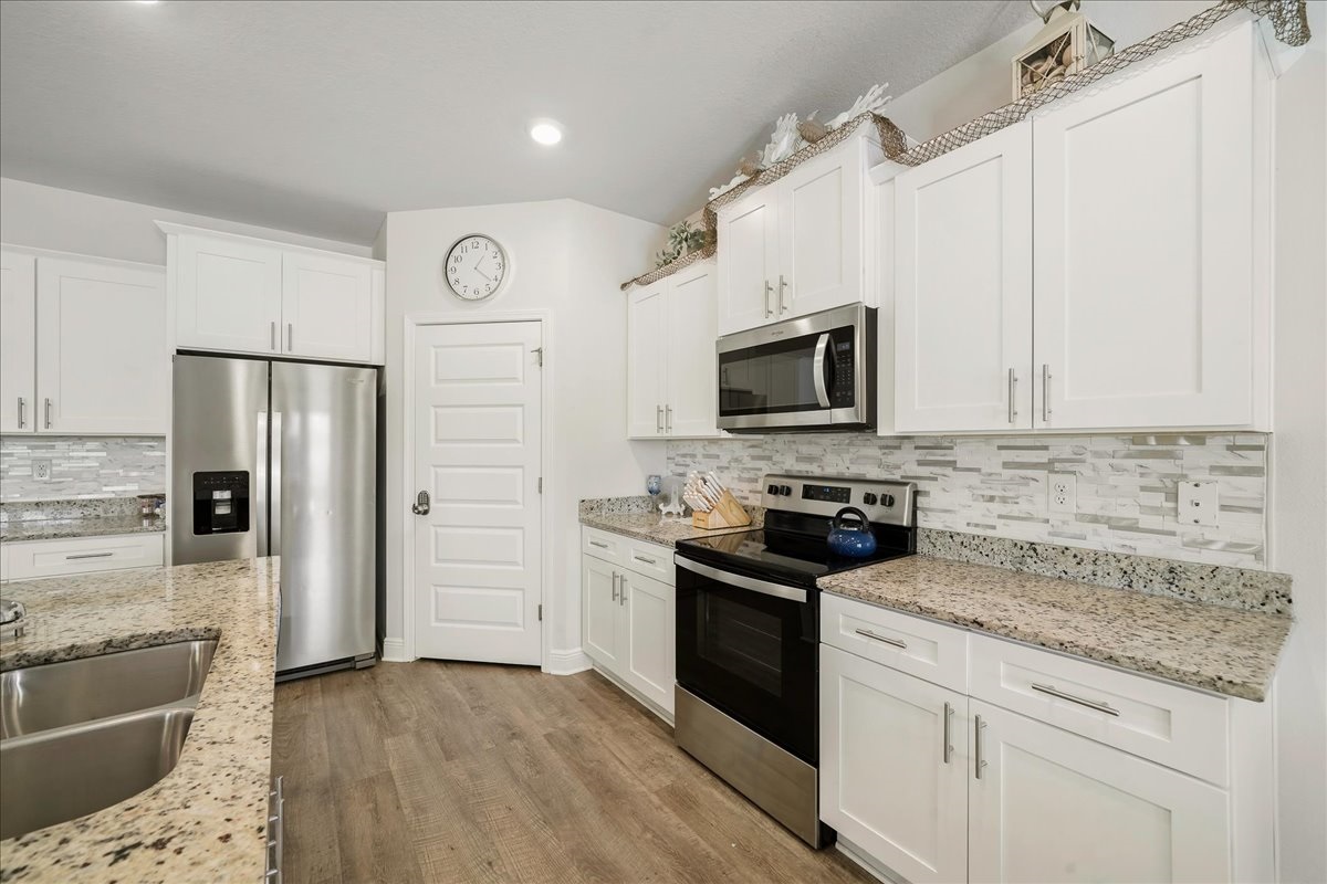Fully stocked kitchen for dining needs