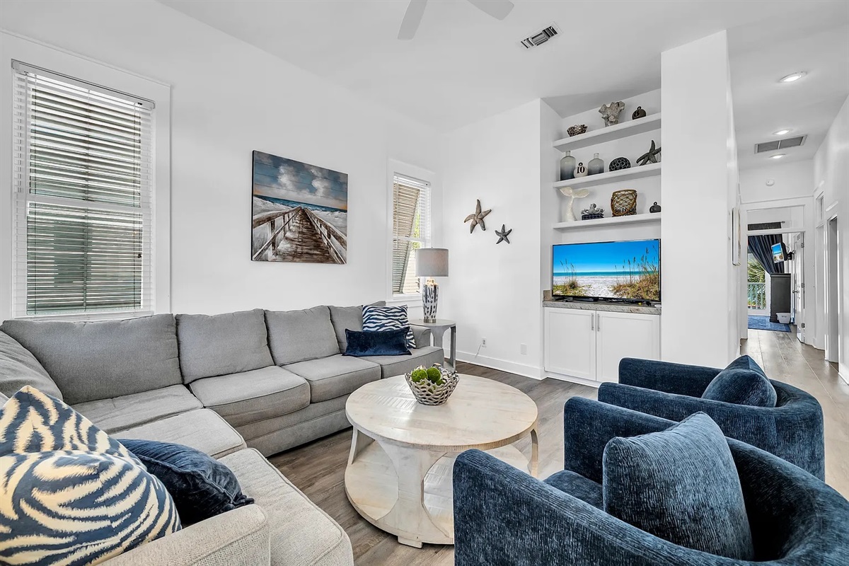 2nd floor (Main) living area
