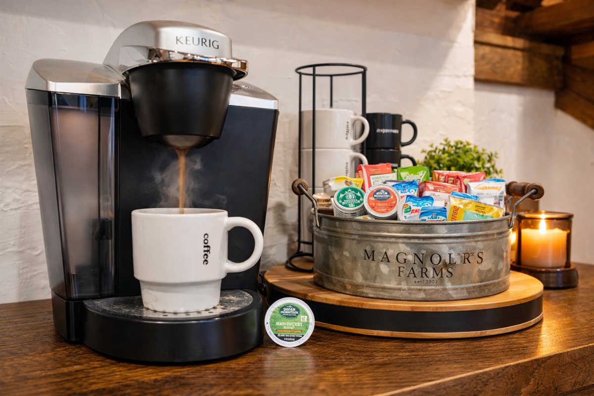 Your mountain mornings start right here ☕️
A fully stocked coffee bar with K-cups, creamers, and sweeteners makes it easy to brew your perfect cup before heading out or to slow down and savor a cozy moment inside.