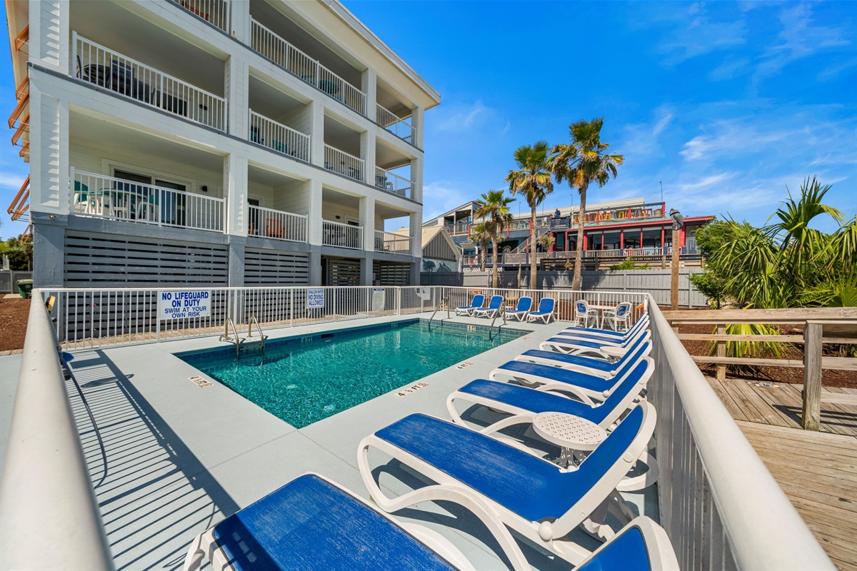 Oceanview Pool | Beach Breeze | Oceanview 202 | 1116 Ocean Blvd, Isle of Palms, SC | IOP Escapes