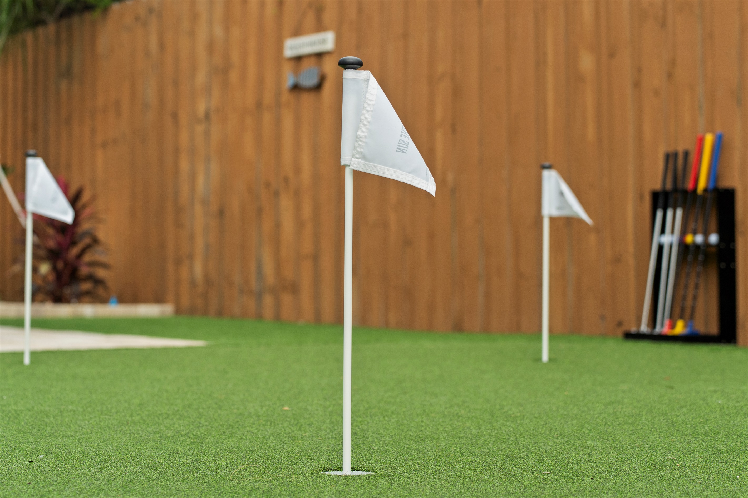 3 holes to challenge your game