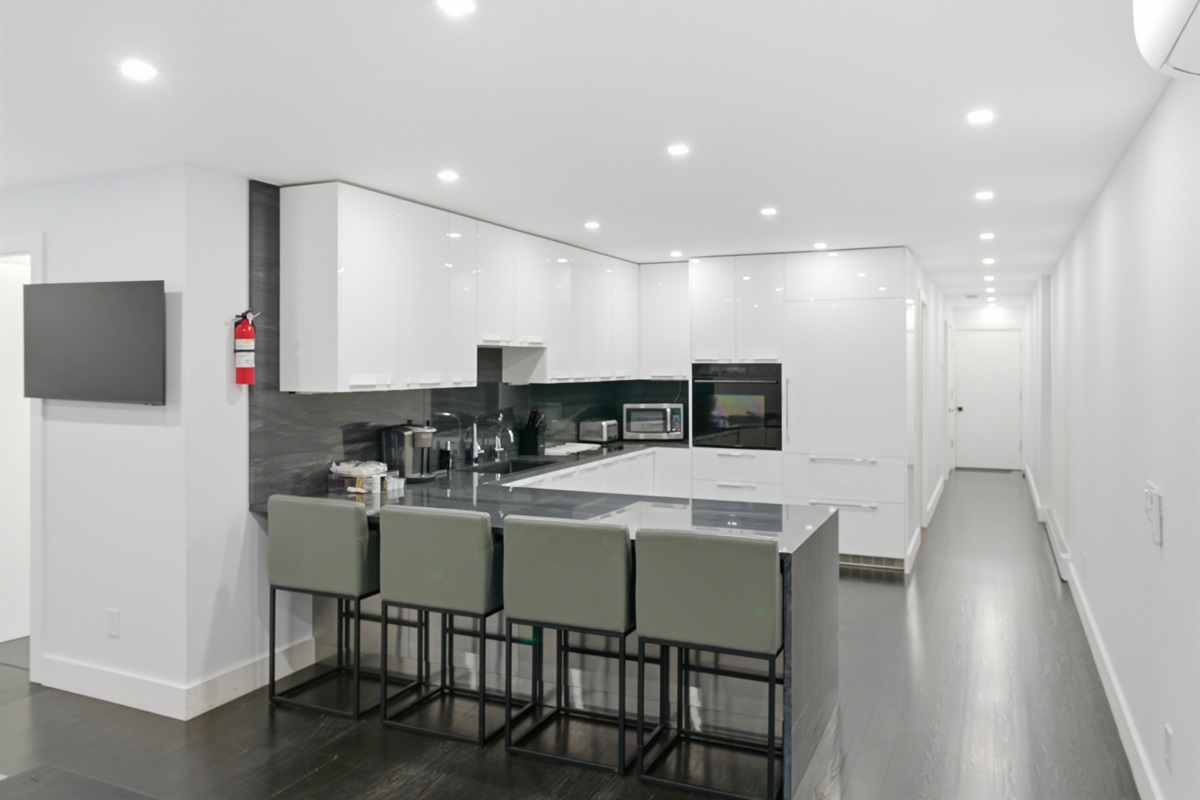 Kitchen - Dining - 4 Seats at Bar - Open to Living Room