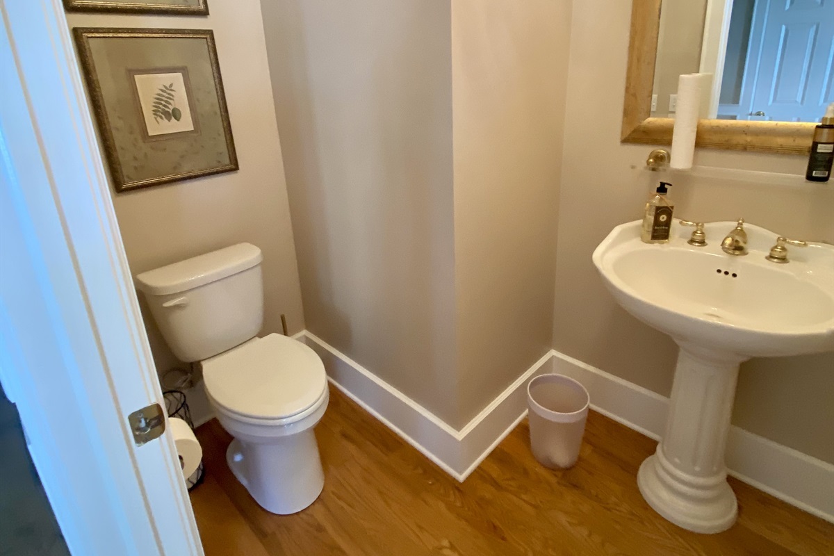 1/2 bath for main living spaces
