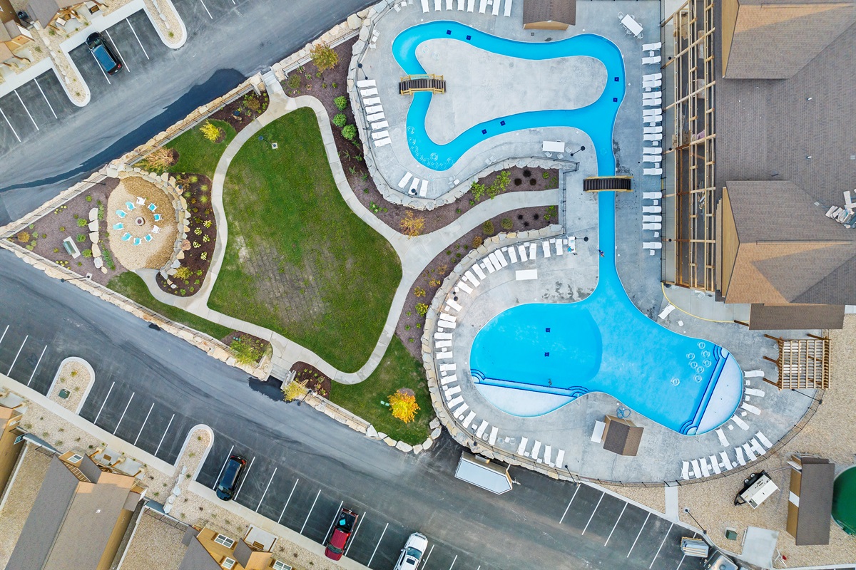 Main Pool & Lazy River