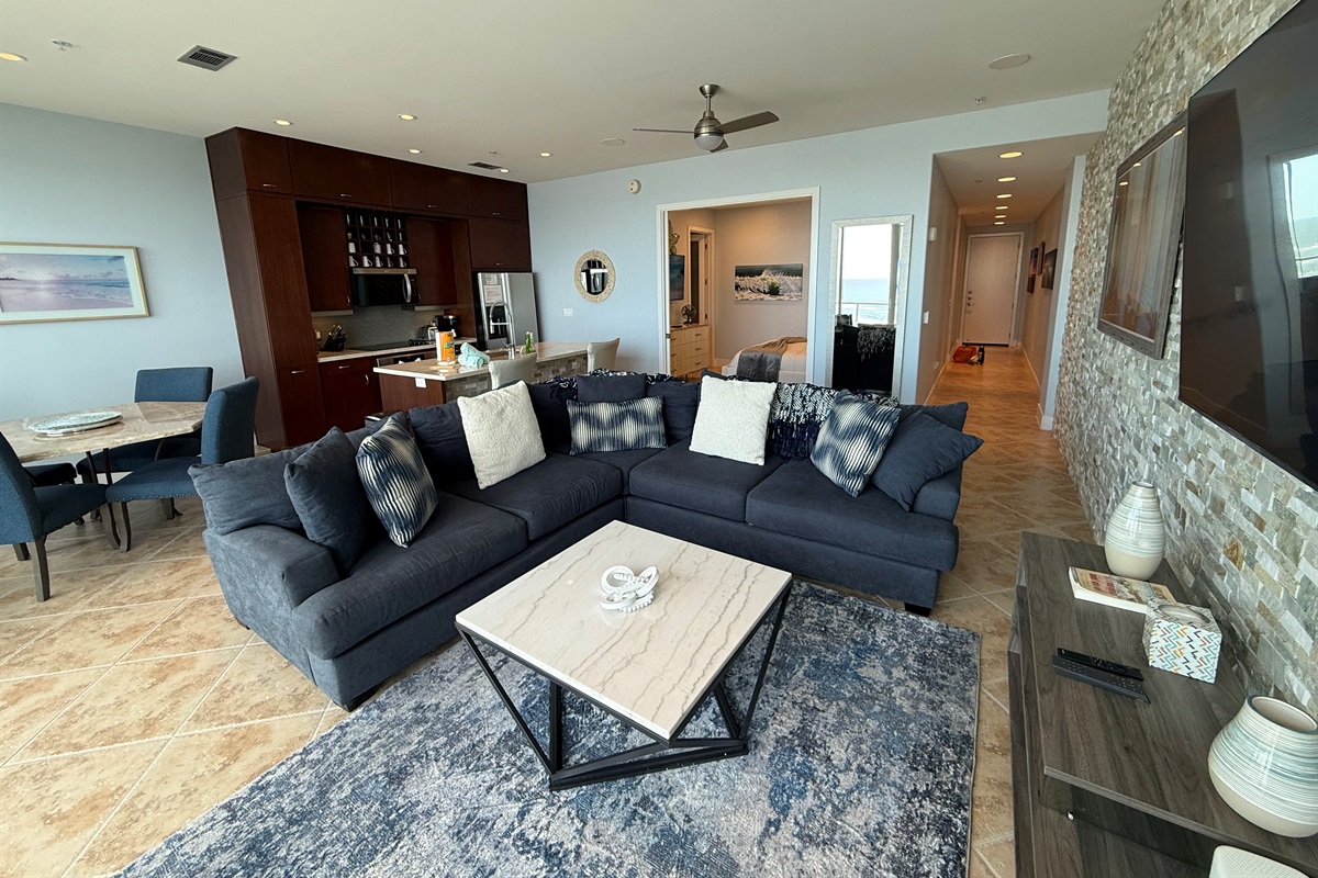 Sectional and oversized living area!