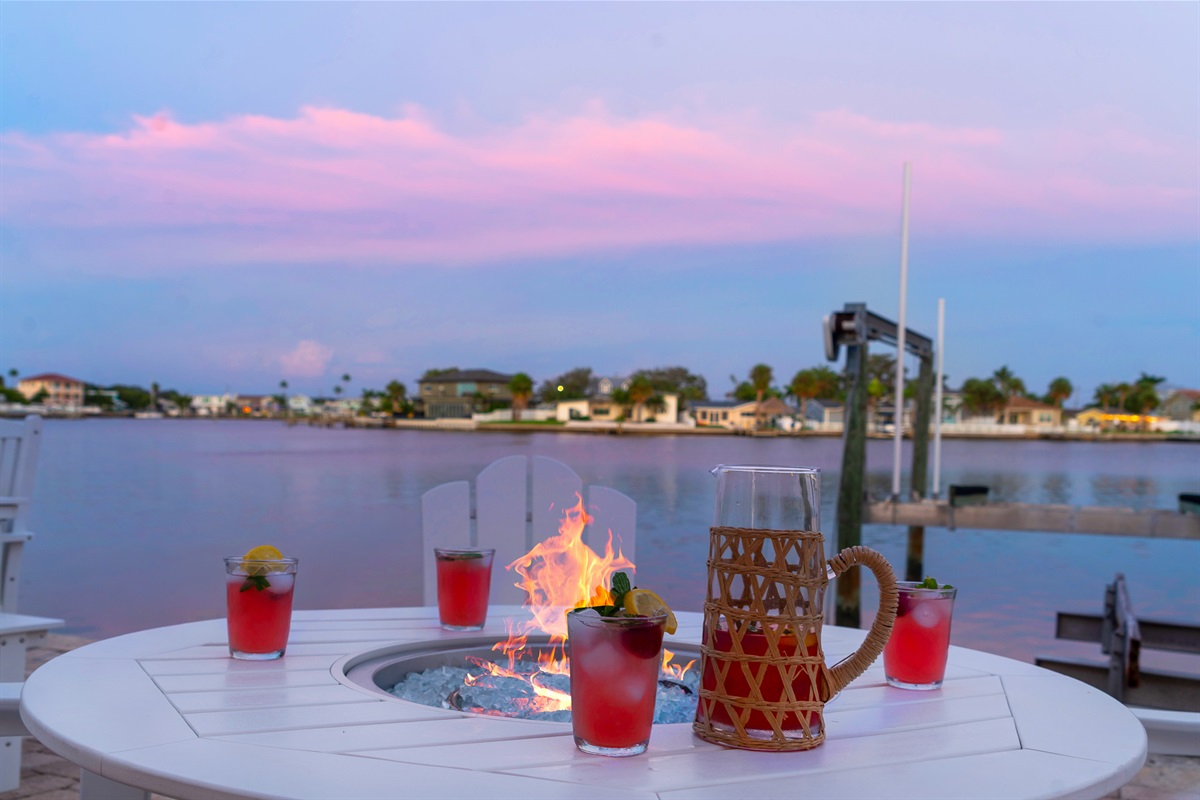 Fire pit, cocktails, and sunsets on the waterfront, what could be more Florida?