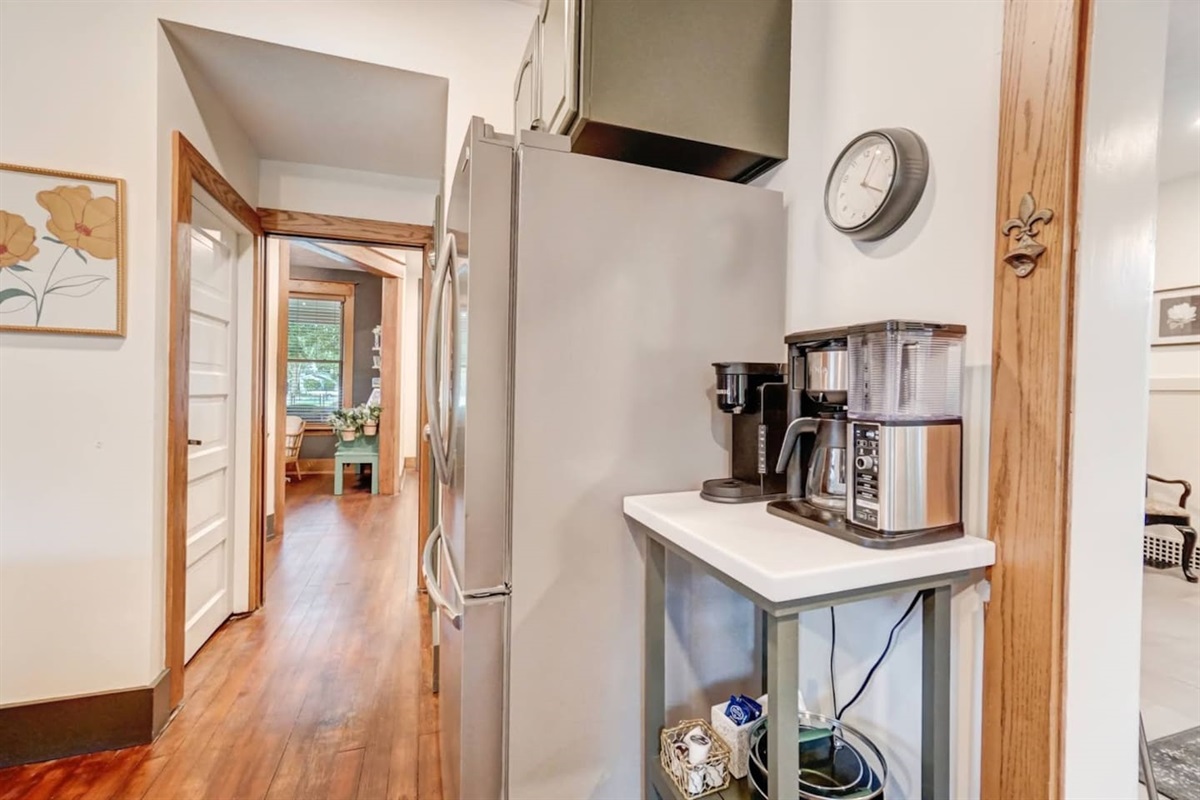 Kitchen/Coffee Bar