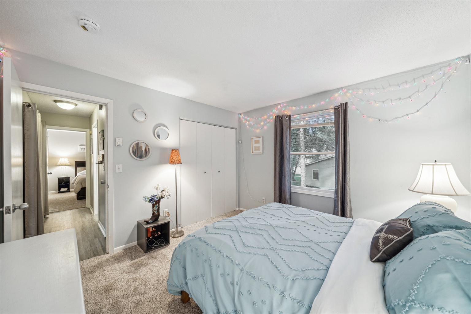 Cute, beautiful queen bedroom.