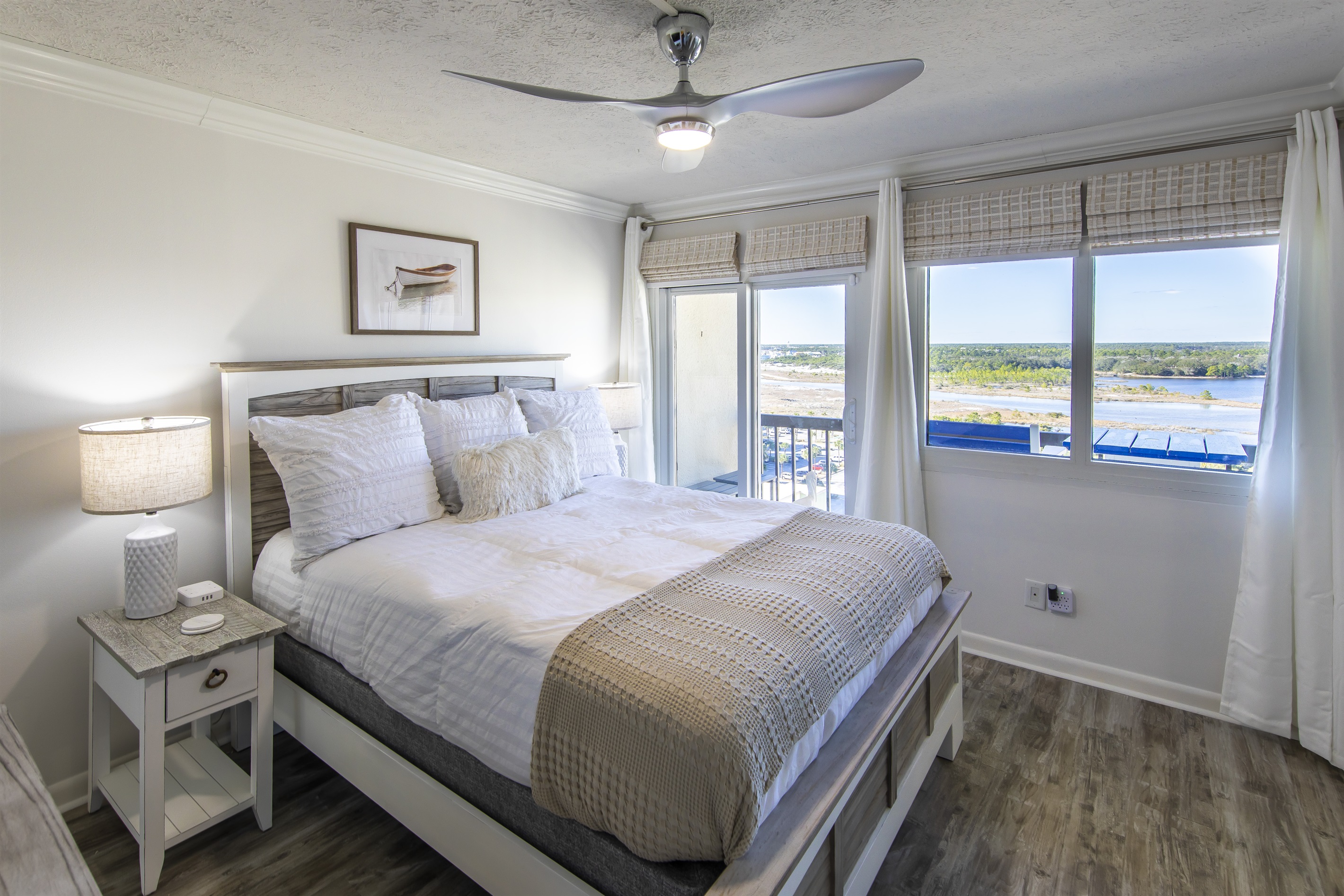 Secondary Master with Views of Lake Powell and the Gulf