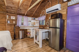 Fully equipped, electric cooktop, mini fridge, microwave, drip coffee maker, cooking basics, dishware, utensils