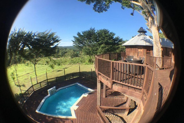 The Treehouse & Grounds Panoramic view with Private Pool