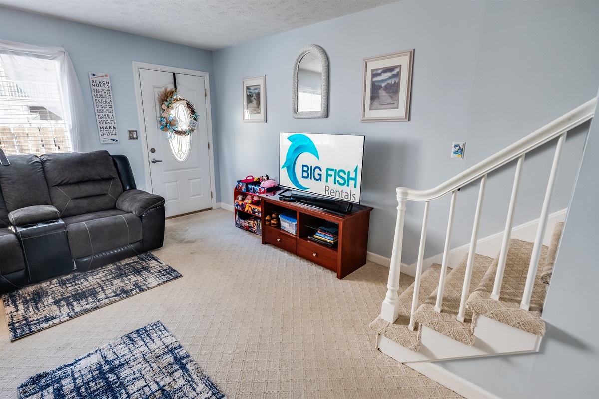 Large Living Room, Beautifully Decorated
