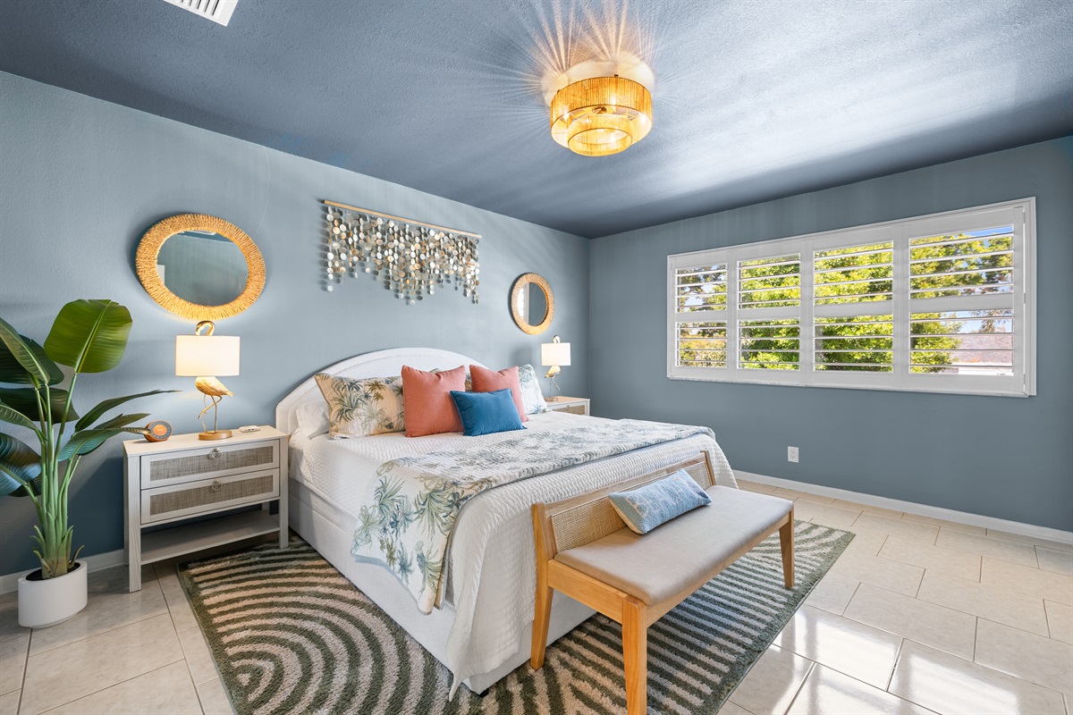 Bedroom 1 - Spacious King Master Suite