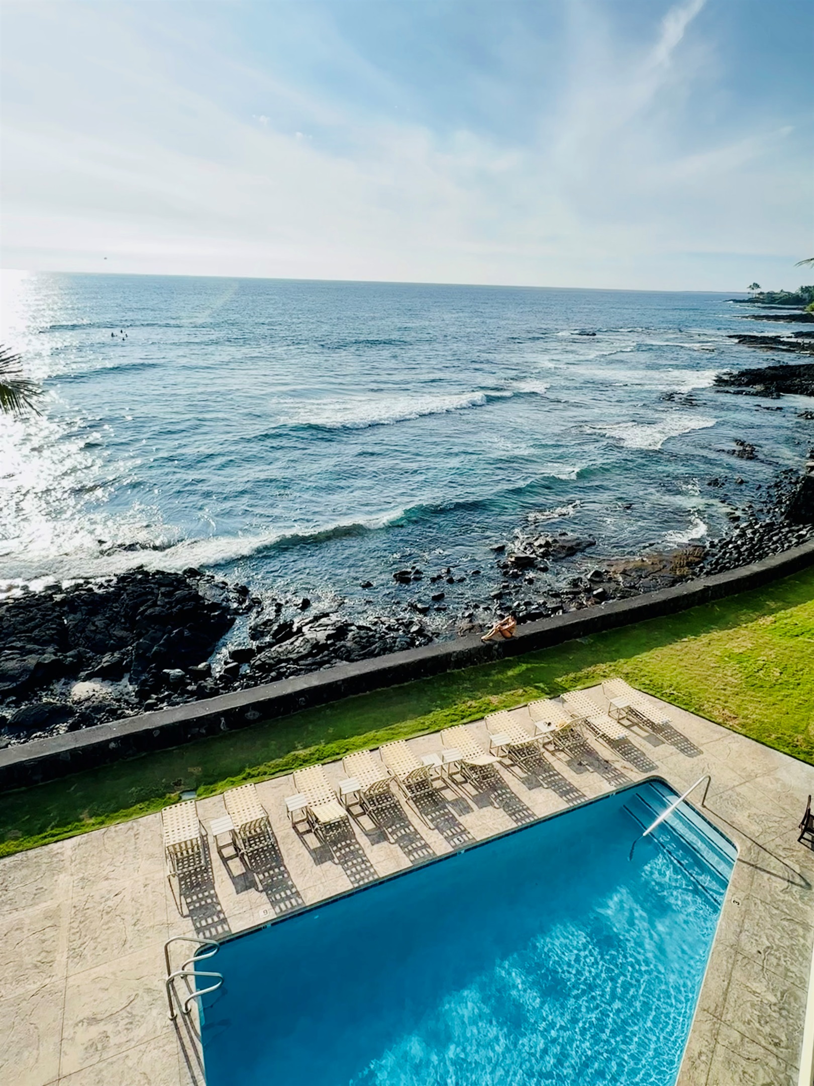 Beautiful Oceanfront pool and hot tub.
