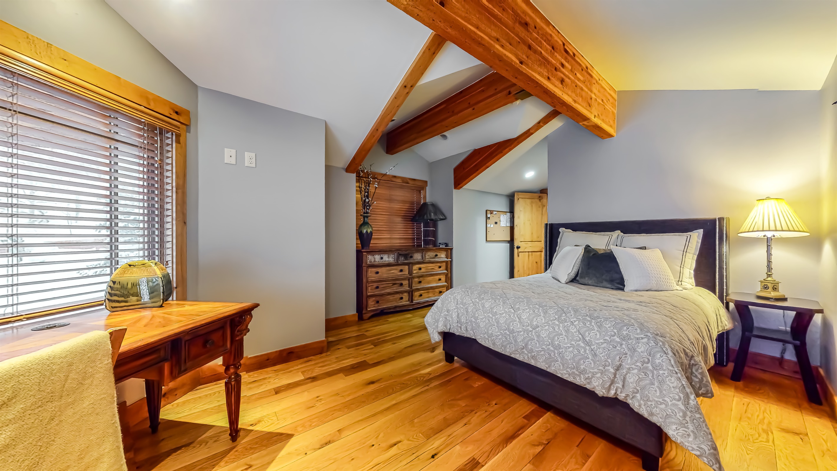 Guest Bedroom on entry floor with bathroom