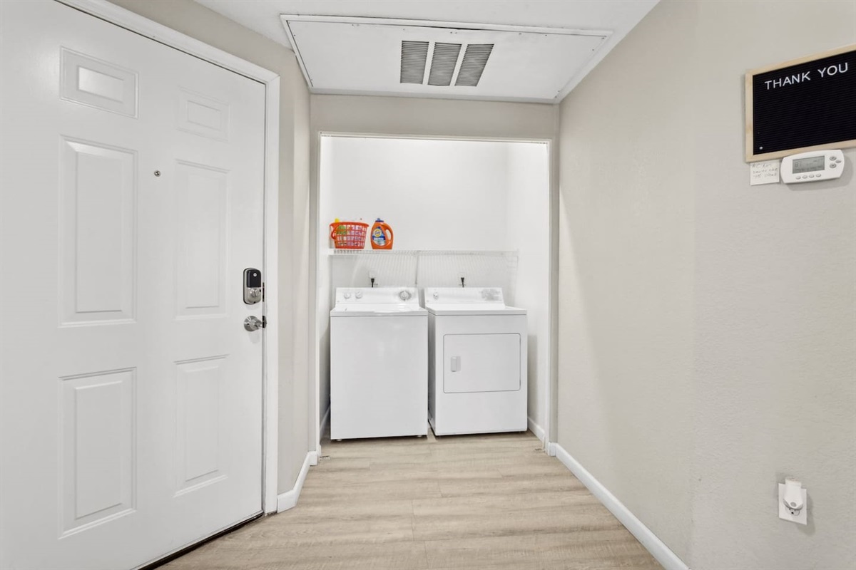 Desert Gem; 1BR Condo Near Stadium & Westgate — Desert Gem; 1BR Condo Near Stadium & Westgate, Phoenix, Arizona — photo 19